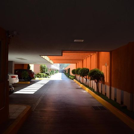 Hotel & Suites La Marquesa Toluca Kültér fotó